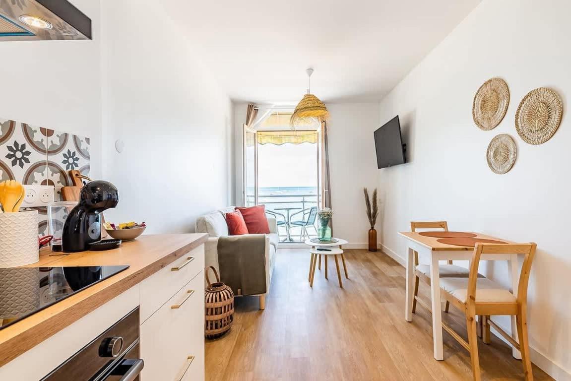 Les Pieds Dans L'Eau - Appartment 1 - Vue Mer カンカル エクステリア 写真